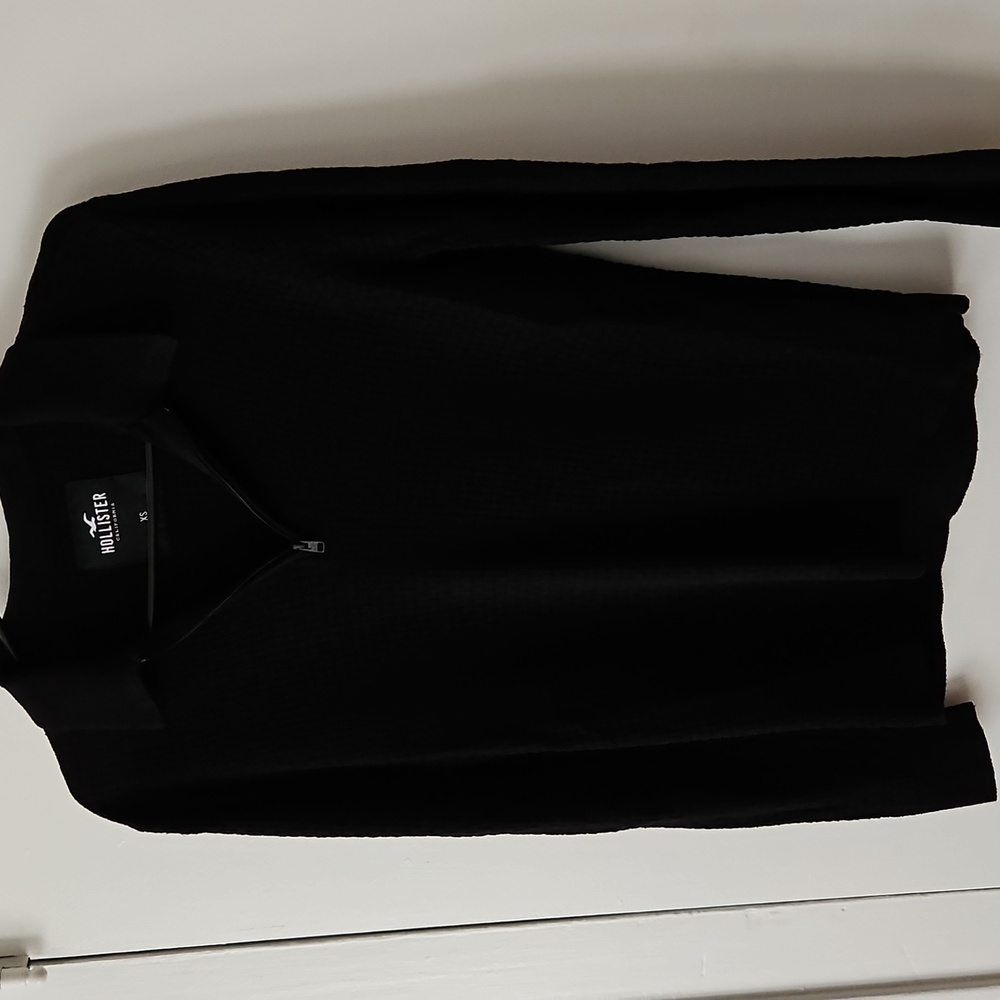 Holister Mens 1/4 Zip Shirt Black Size XS Worn Once